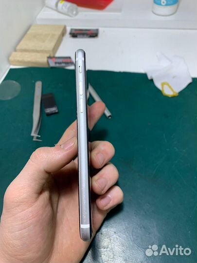 iPhone SE (2020), 64 ГБ