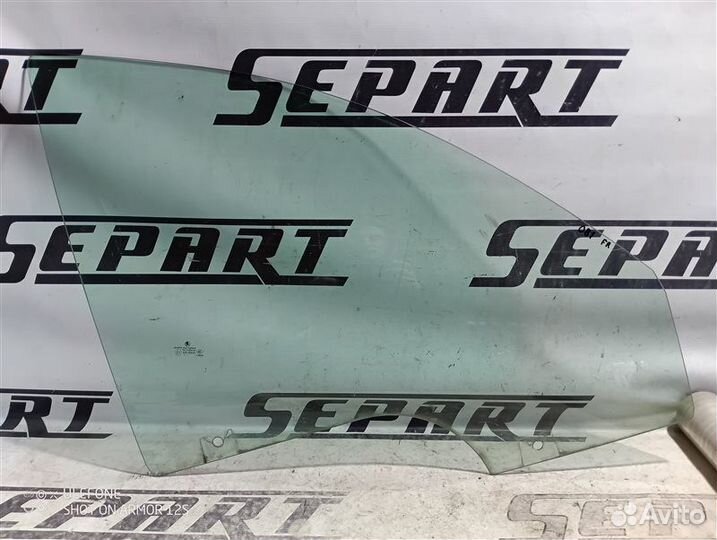 Стекло двери переднее правое Skoda Octavia A5 1.8