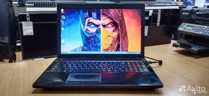 Lenovo I7 4700 8 Ядерный SSD R7 - 2GB 15.6