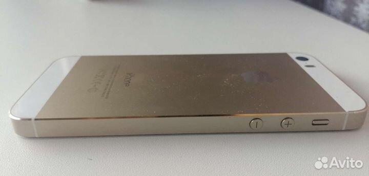 Телефон iPhone 5s в идеале