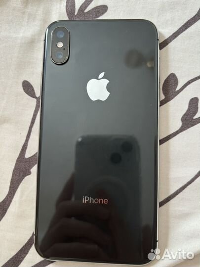 iPhone X, 64 ГБ