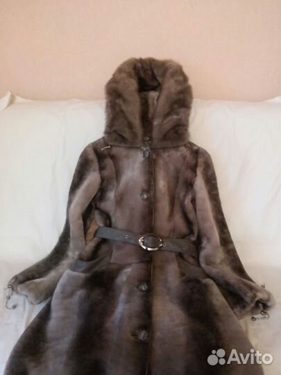Продаю мутоновую шубу