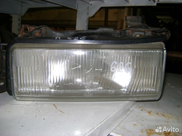Фара правая и левая Mazda 626 GC Мазда 626 гц