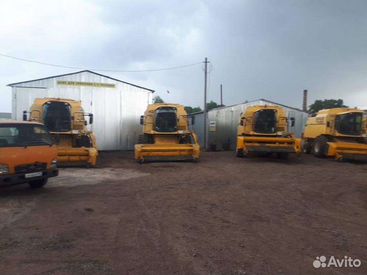 Комбайн New Holland TX, 2002