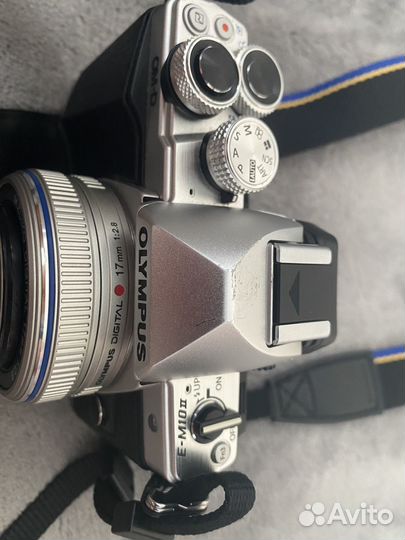 Фотоаппарат Olympus OM-D E-M10 mark ii
