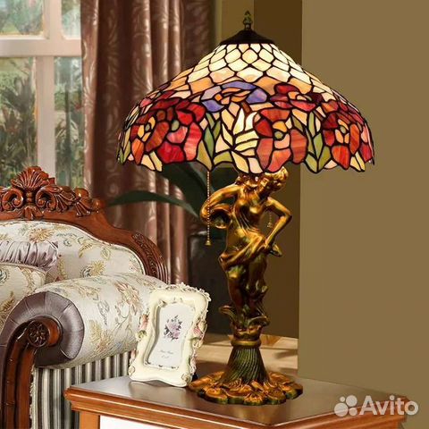 Лампа настольная в стиле Тиффани