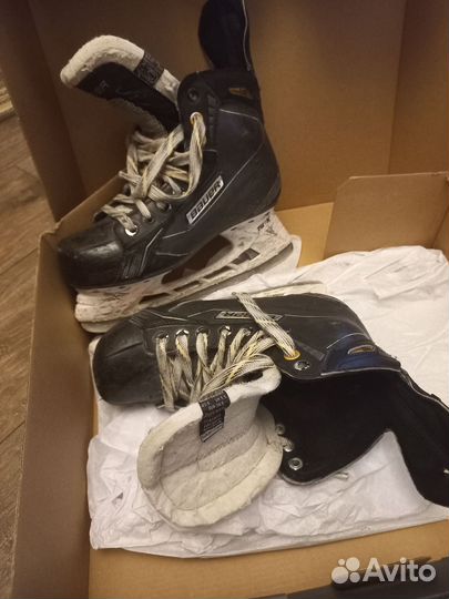 Коньки хоккейные