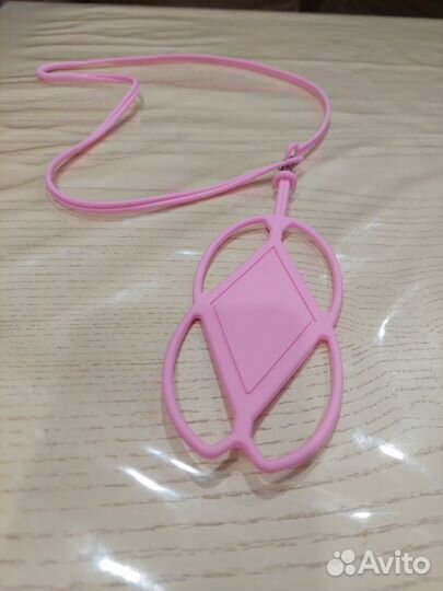 Силиконовый ремешок для телефона