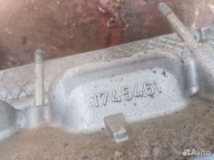 Головка блока цилиндров правая Bmw X5 M62B44TU