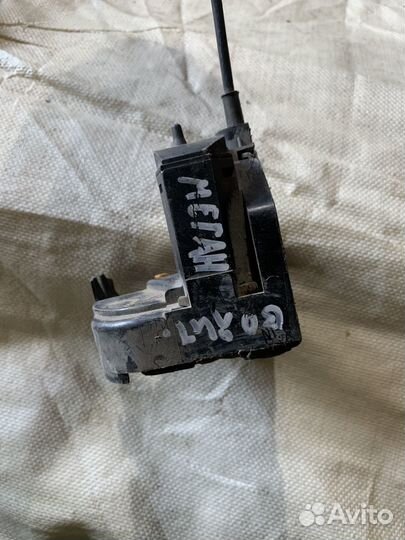 Замок водительской двери renault megane 2