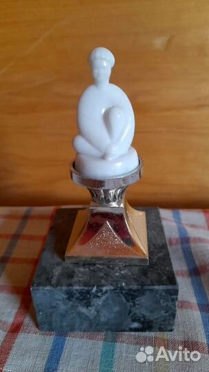 Статуэтки наградные. Собака Фу