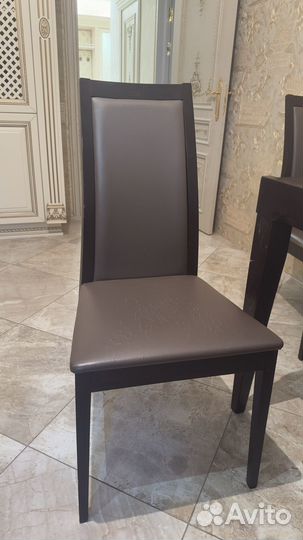 Раскладной стол и 4 стула