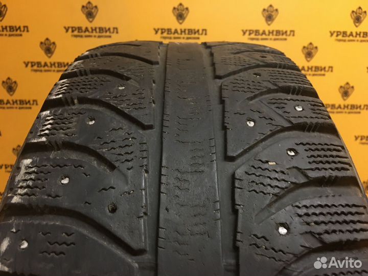 Bridgestone Ice Cruiser 7000 215/60 R16 95T