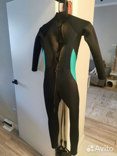 Гидрокостюм