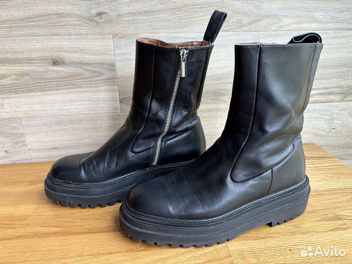Кожаные ботинки Zara