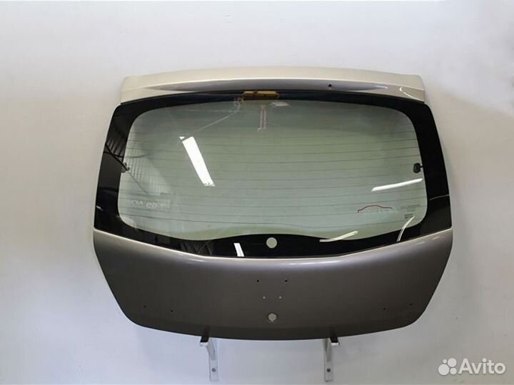 Крышка дверь багажника Рено Сандеро 2008 - 2014