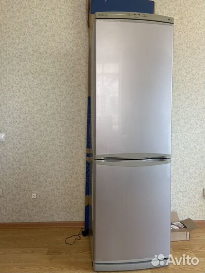 Холодильник бу lg