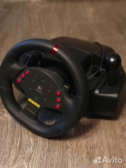 Игровой руль logitec