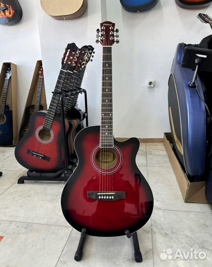 Акустическая гитара 40 красная