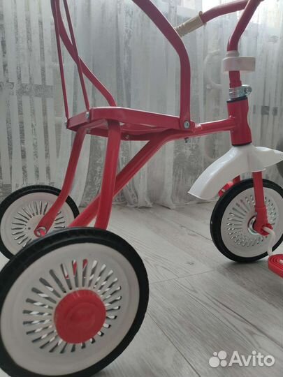 Детский трехколесный велосипед