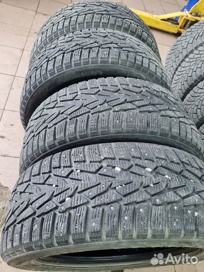 Nokian Tyres Hakkapeliitta 7 215/55 R17 98T