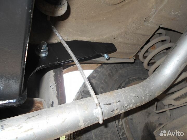 Фаркоп для Нива Шевроле под газовое оборудование