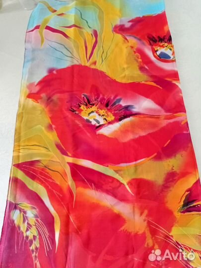 Платки женские шёлковые разные