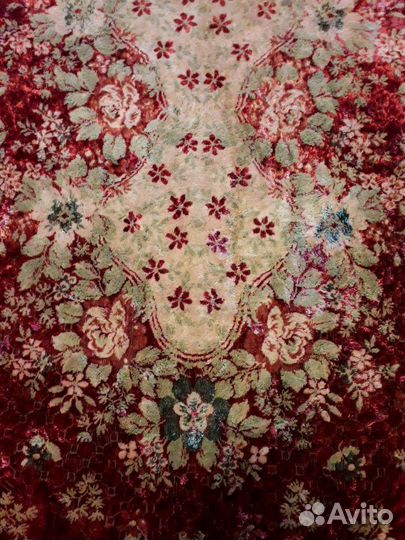 Ковер плюшевый