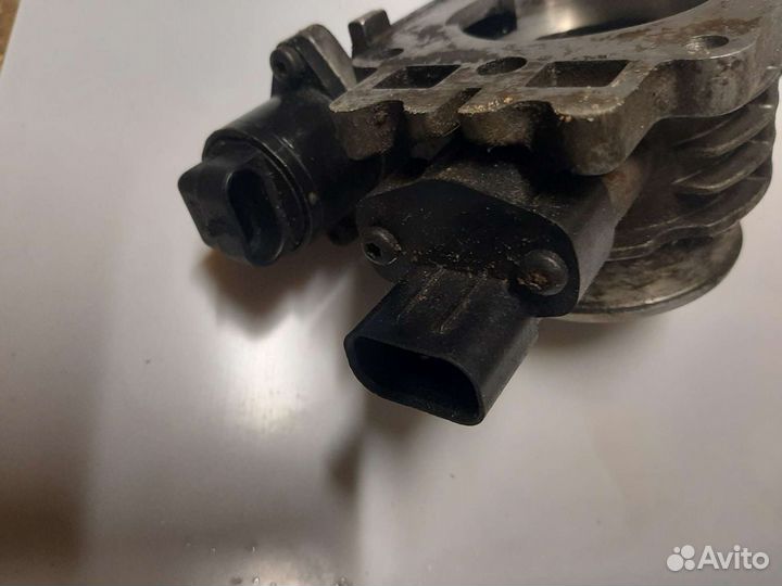 Дроссельная заслонка Jeep Grand Cherokee zj 4.0