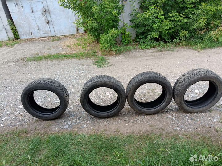 Goodyear UltraGrip Extreme 195/65 R16 87T