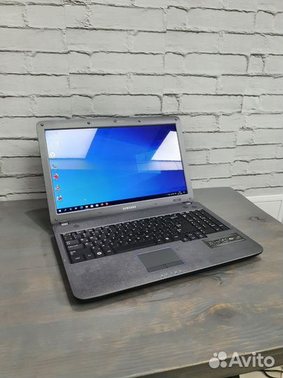Ноутбук Samsung R530 15.6