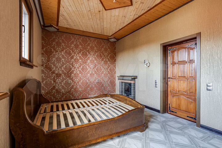 Дом 220 м² на участке 15 сот.