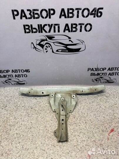 Планка телевизора Nissan Primera P12