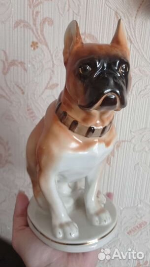 Фарфоровая статуэтка лфз