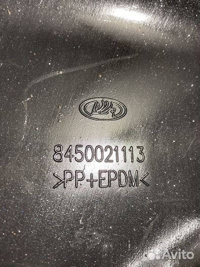 Пыльник двигателя правый LADA X-Ray Cross 2015