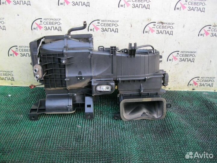 Корпус воздушного фильтра Honda Civic FD R18A1