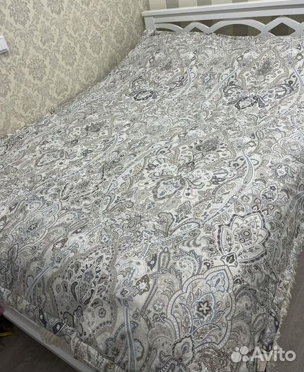 Пост.белье с одеялом евро.Новое.Roberto Cavalii