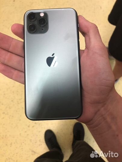 Телефон iPhone 11 pro