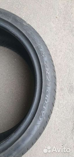Pirelli P Zero 275/35 R21