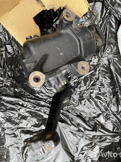 Рулевой редуктор новый w201 190e