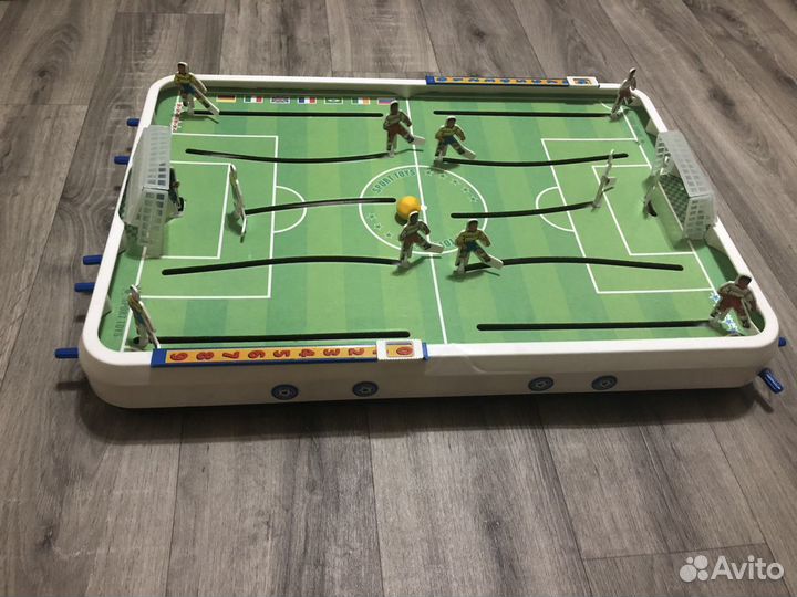 Настольный футбол