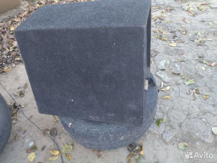 Сабвуфер jbl 1000