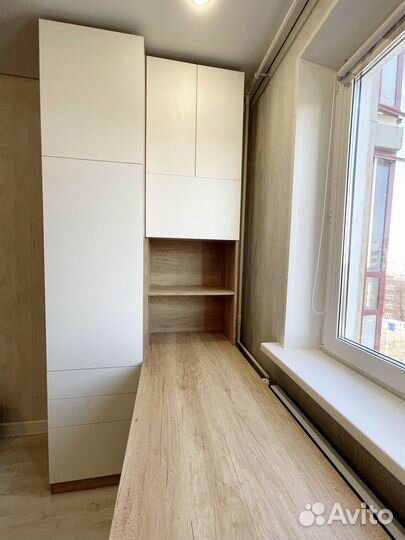 Рабочая зона у окна