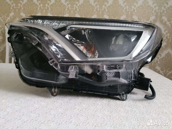 Фара левая toyota rav 4