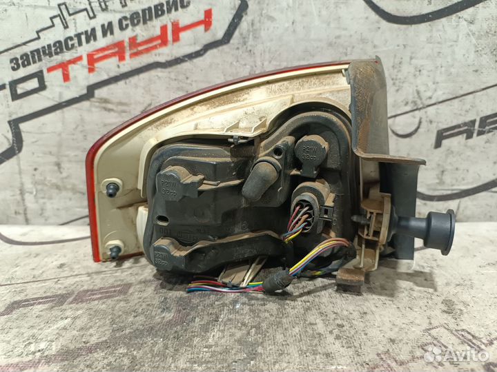 Фонарь audi A4 8EC B7 sedan правый 8E5945096 QA5251