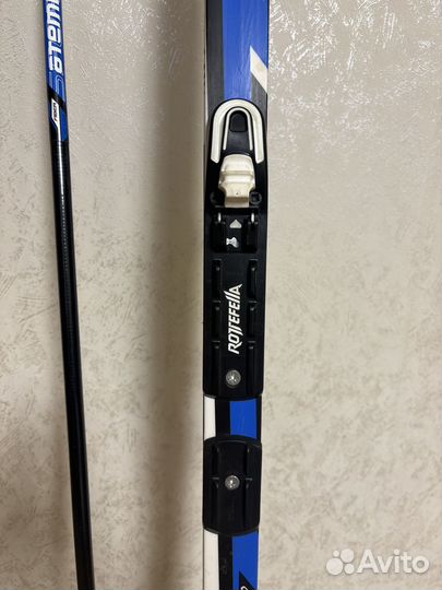 Продам лыжи с палками