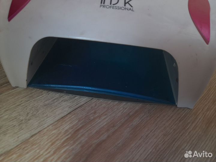 Лампа для ногтей