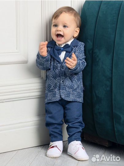 Костюм тройка