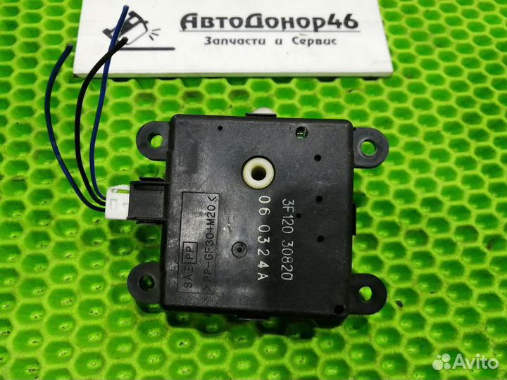 Моторчик заслонки отопителя Nissan Teana J31