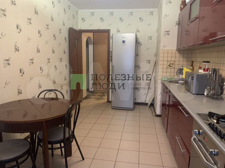 2-к. квартира, 59,8 м², 1/10 эт.